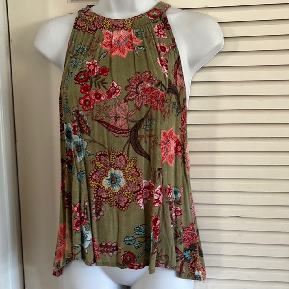 Pleated Green and Pink Floral Tank Top Relaxed Fit